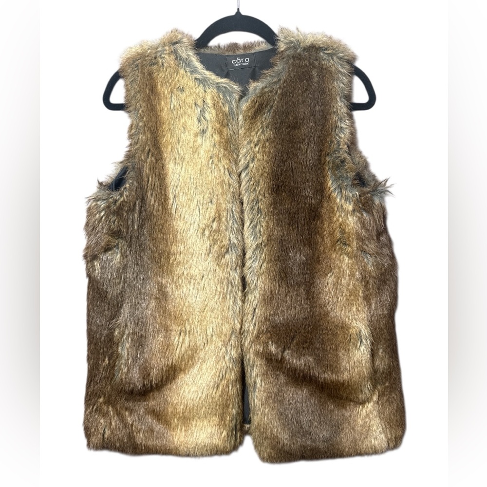 Cara New York Faux Fur Vest Brown One Size Pockets Clasp‎